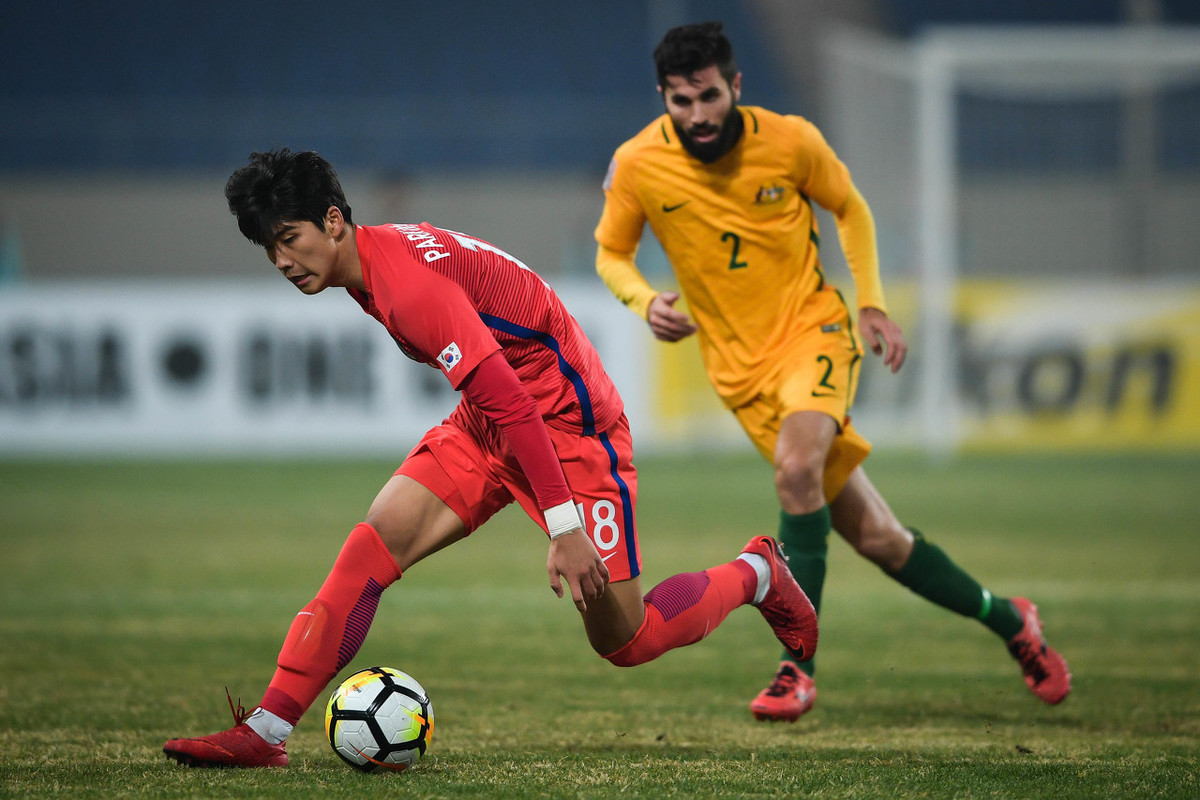 上海队碾压青岛队，米切尔状态火热