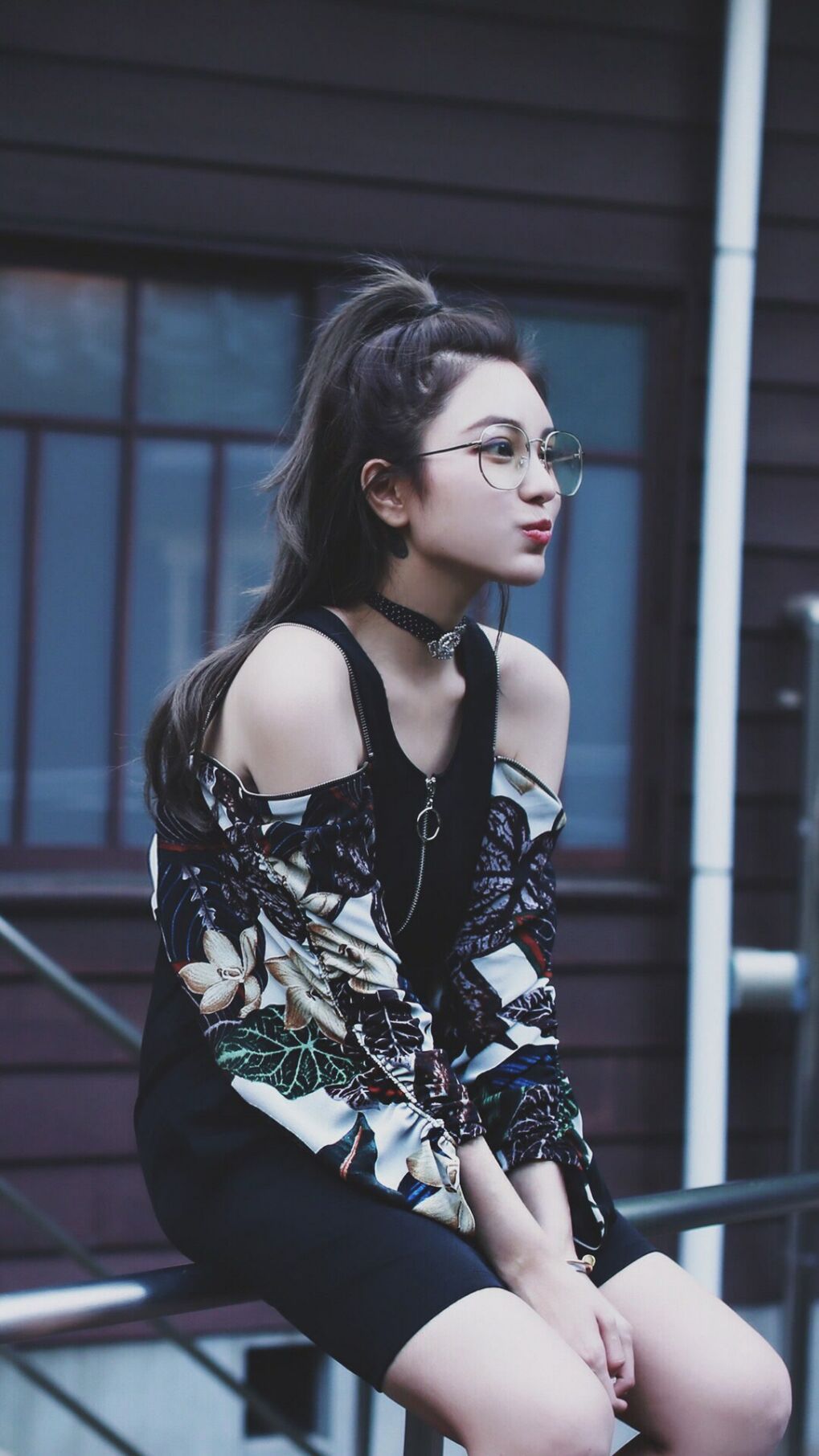 王朝的淬火，当无声涌流撞上惊雷