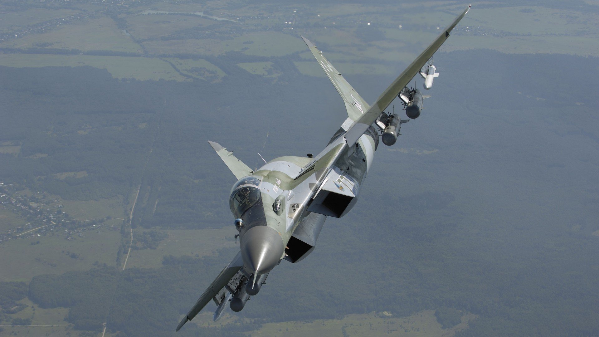 穆勒化身关键先生导演逆转，洪都拉斯友谊赛洪流击沉塞维利亚