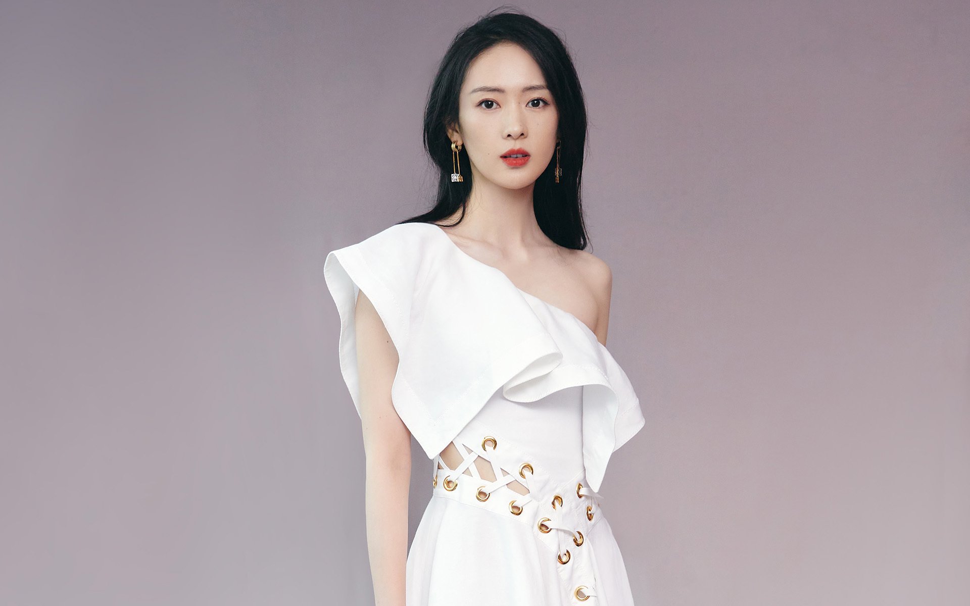 爱游戏下载-欧冠夜，奥斯梅恩爆发难阻韩国奇兵末节逆转皇家社会